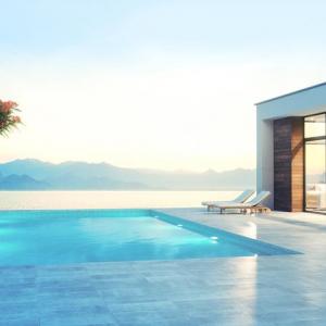 Construction de piscine sur mesure en Haute savoie - Istock 910193030